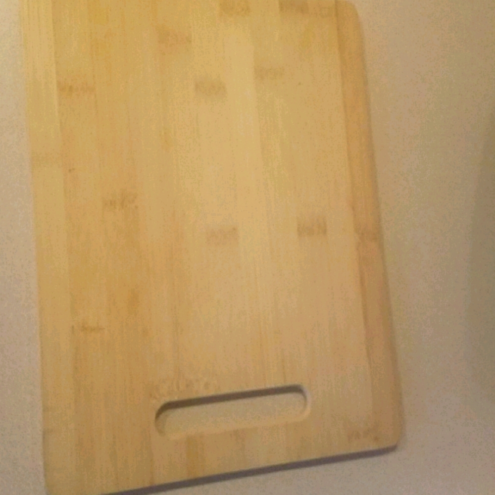 Wood cutting board